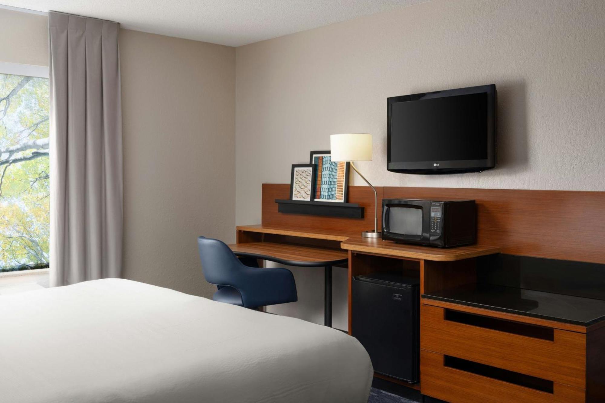 Fairfield Inn And Suites By Marriott Tifton Exteriör bild
